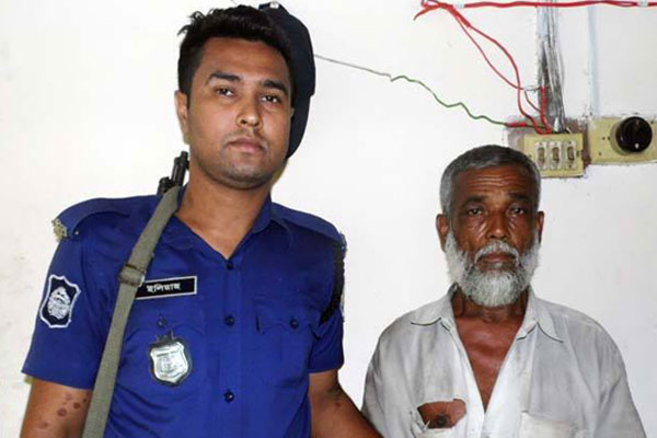 মুদি দোকানির কাছে বারবার ধর্ষিত প্রতিবন্ধী মেয়ের ভাষা বুঝেননি মা!