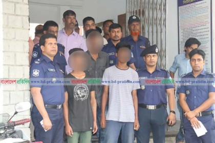 বাইকের ধাক্কা লাগায় ঈগল গ্রুপের সদস্যরা আদিলকে কুপিয়ে হত্যা করে