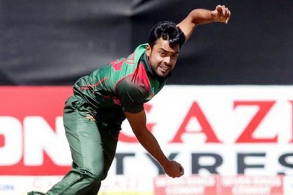 আগুনে বোলিংয়ে ৫ উইকেট নিলেন রাহী!