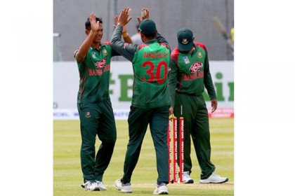 পাত্তাই পেল না আয়ারল্যান্ড, বাংলাদেশের হ্যাটট্রিক জয়

