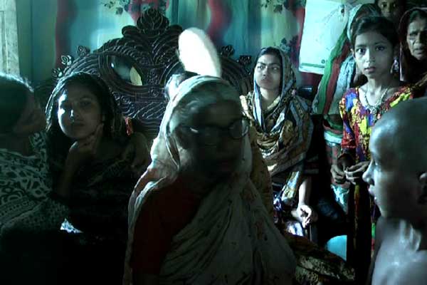 নেত্রকোনায় সমিতির টাকা নিয়ে বন্ধুর হাতে বন্ধু খুন
