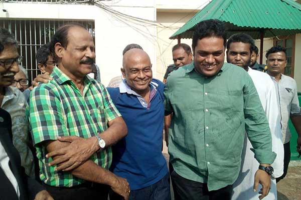 জা‌মিন পেলেন ক‌বি হেনরী স্বপন