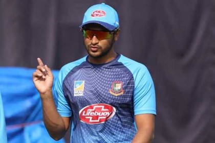ফাইনালে অনিশ্চিত সাকিব