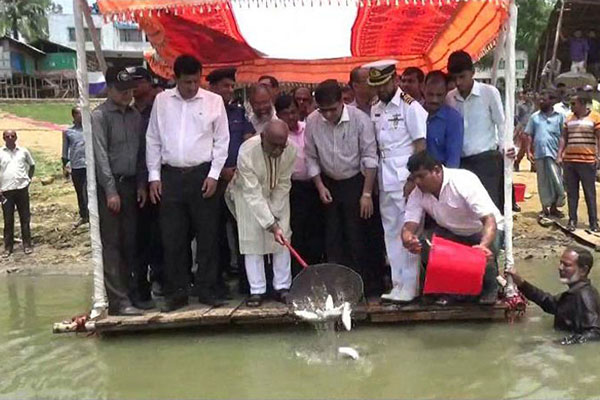 রাঙামাটির কাপ্তাই হ্রদে মাছের প্রজনন বৃদ্ধির নানা পরিকল্পনা গ্রহণ