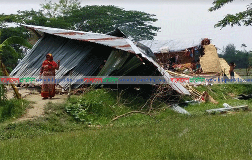 কবিরহাটে ঝড়ে অর্ধশতাধিক ঘরবাড়ি বিধ্বস্ত, আহত ১০