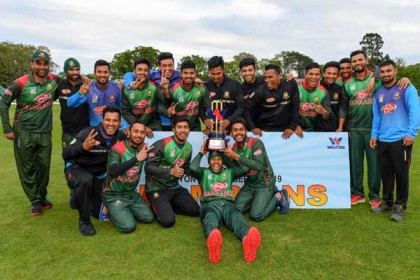 শিরোপার স্বপ্নপূরণ টাইগারদের