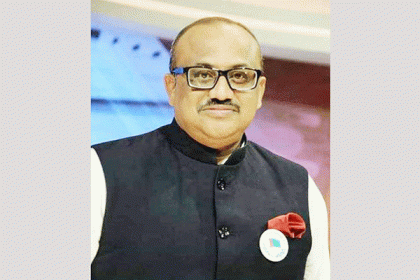ডা. মুরাদ স্বাস্থ্য থেকে তথ্য মন্ত্রণালয়ের প্রতিমন্ত্রী