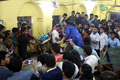 বহিষ্কারাদেশ প্রত্যাখ্যান ছাত্রলীগের পদবঞ্চিতদের