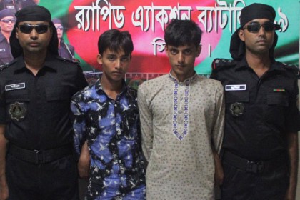সিলেটে বিপুল পরিমাণ ইয়াবাসহ দুই যুবক আটক