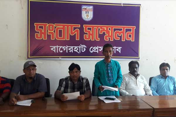 মোংলা বন্দরে পণ্যবাহী যান থেকে চাঁদাবাজির অভিযোগ