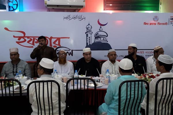 রাজশাহীতে বসুন্ধরা ও কিং ব্র্যান্ড সিমেন্টের ইফতার 