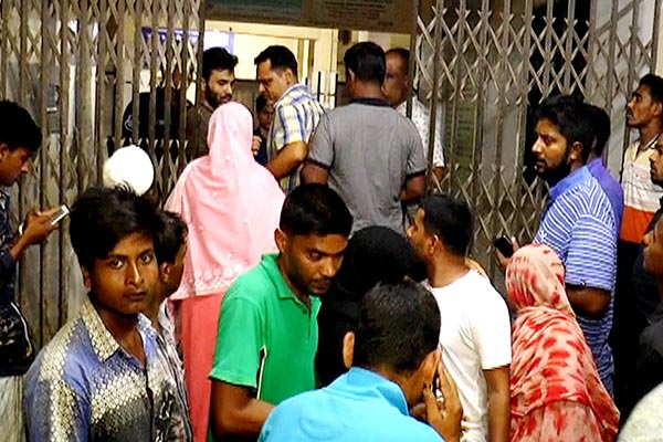 রোগী মৃত্যুর অভিযোগ করায় স্ত্রী-ভাগ্নিকে শ্লীলতাহানি, স্বজনদের মারধর