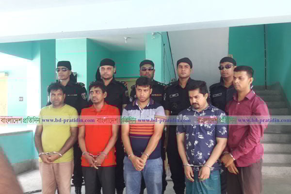 প্রশ্নফাঁসের অভিযোগে ২১ জনের দুই বছরের কারাদণ্ড