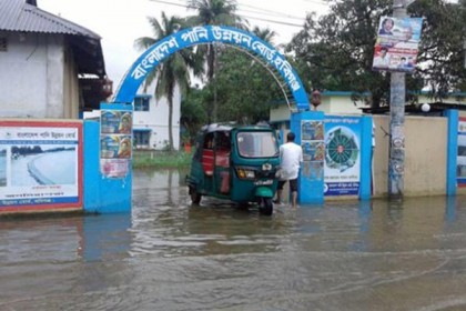 তিন ঘণ্টার বৃষ্টিতে হবিগঞ্জে জলাবদ্ধতা