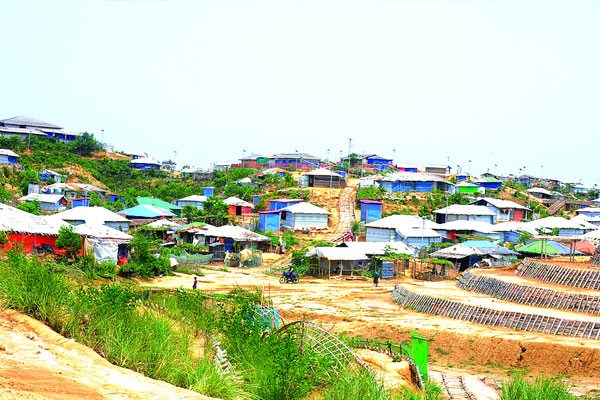 বিপর্যয়ের আশঙ্কা রোহিঙ্গা ক্যাম্পে