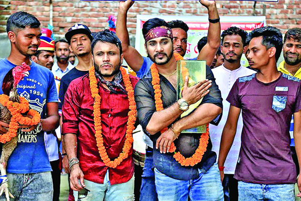 মোরগ লড়াই নিয়ে ‘দোস্ত দুশমন’