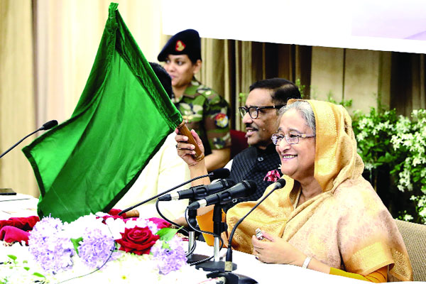 আসছে বিদ্যুৎচালিত ট্রেনও : প্রধানমন্ত্রী