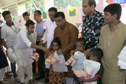 সুবিধা বঞ্চিত ৩শ শিশুকে উচ্ছ্বাস’র ঈদ উপহার