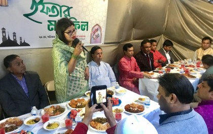 নিউইয়র্কের গণমাধ্যম কর্মীরা ওয়াচডগের ভূমিকায় 