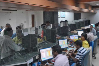 আগামী শনি-রবিবার পোশাক শিল্প এলাকায় ব্যাংক খোলা