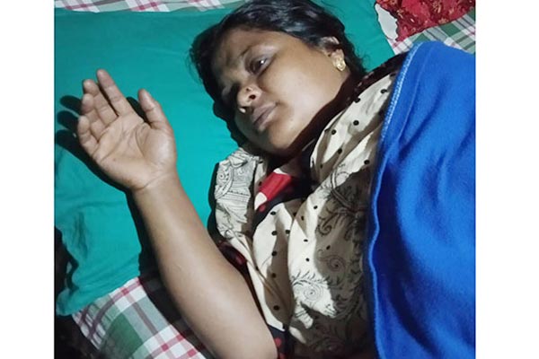 মাকে বাঁচাতে ইবি ছাত্রীর সাহায্যের আবেদন