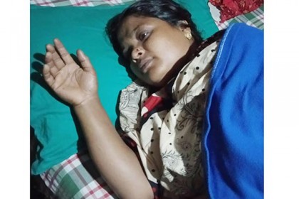 মাকে বাঁচাতে ইবি ছাত্রীর সাহায্যের আবেদন