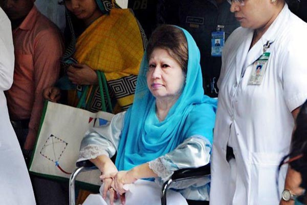 খালেদা জিয়া আগের চেয়ে অনেক ভালো আছেন: বিএসএমএমইউ পরিচালক