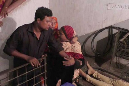 ঝিনাইদহে মাইক্রোচাপায় স্কুলছাত্রীসহ নিহত ২, আহত ১