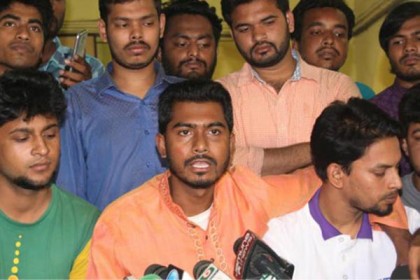 ছাত্রলীগ আদর্শ থেকে সরে 'জঙ্গি' কার্যক্রমের দিকে ধাবিত হচ্ছে: ভিপি নুর