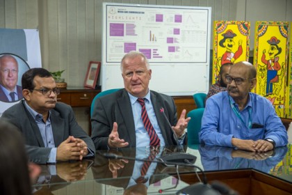 জার্মান রাষ্ট্রদূতের আইইউবি পরিদর্শন