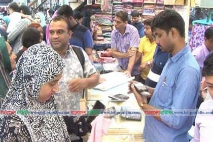 কলকাতায় ঈদের কেনাকাটায় ধুম