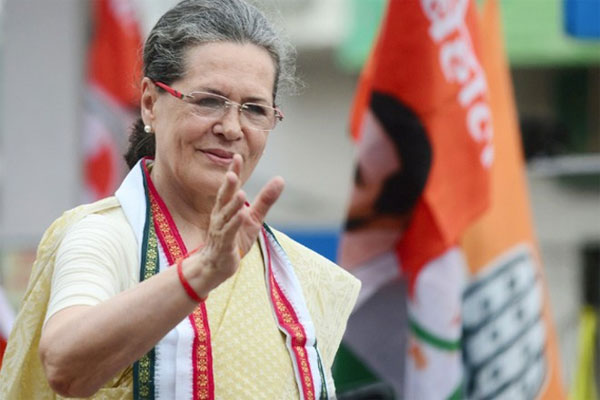 কংগ্রেসের সংসদীয় দলনেতা নির্বাচিত হলেন সোনিয়া গান্ধী