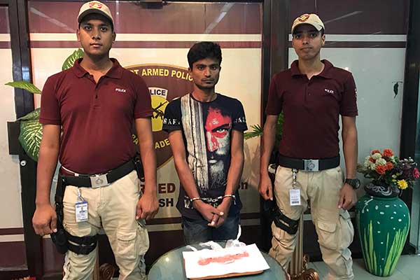 বিমানবন্দরে যাত্রীর পেট থেকে ১১৭০ পিস ইয়াবা উদ্ধার