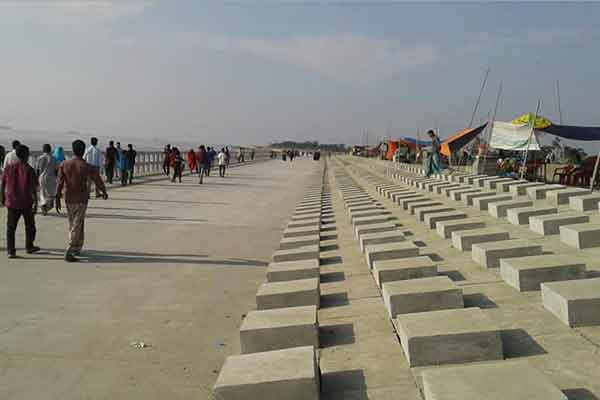 রূপ খুলেছে চট্টগ্রামের বিনোদন কেন্দ্রগুলো