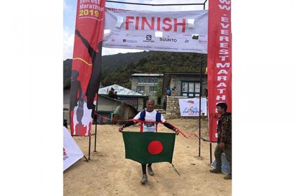 মাউন্ট এভারেস্টেও দেশের পতাকা ওড়ালেন শিব শংকর পাল