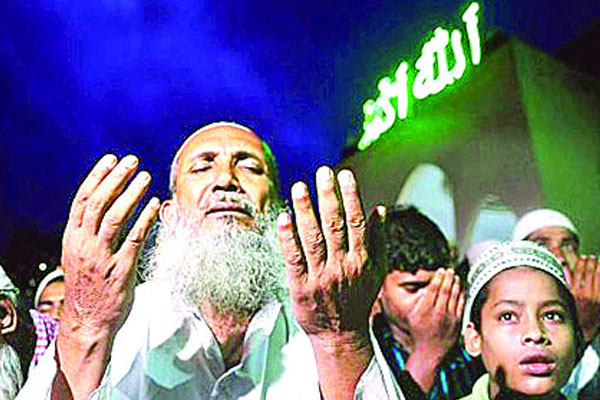 পবিত্র লাইলাতুল কদর পালিত