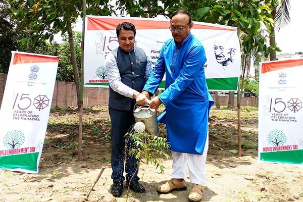 রাজশাহীতে ভারতীয় সহকারী হাই কমিশনের বৃক্ষরোপণ