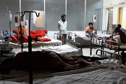 নেত্রকোনায় মিষ্টি খেয়ে অসুস্থ ১৪