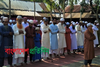 দিনাজপুরের ৬ উপজেলায় ঈদ উদযাপন 