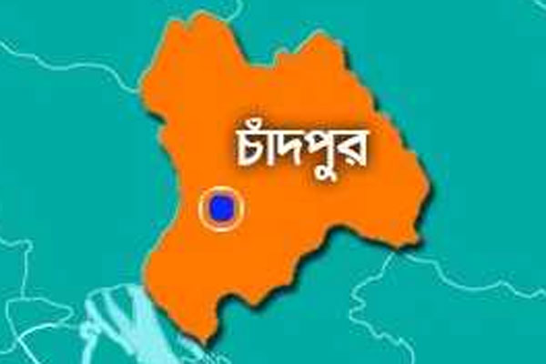 চাঁদপুরে পৌর ঈদগাহ মাঠে প্রথম জামাত অনুষ্ঠিত