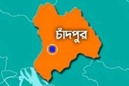 চাঁদপুরে পৌর ঈদগাহ মাঠে প্রথম জামাত অনুষ্ঠিত