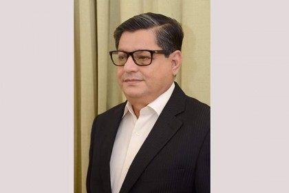 সিনেট সদস্য হলেন মোকতাদির চৌধুরী এমপি