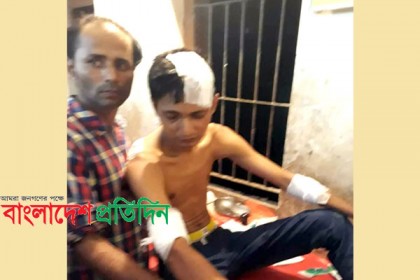 কলাপাড়ায় সন্ত্রাসী হামলায় ছাত্রলীগ নেতা জখম