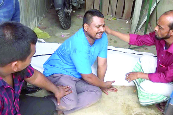 যাত্রীকে বাস থেকে ফেলে চাপা দিয়ে হত্যার অভিযোগ