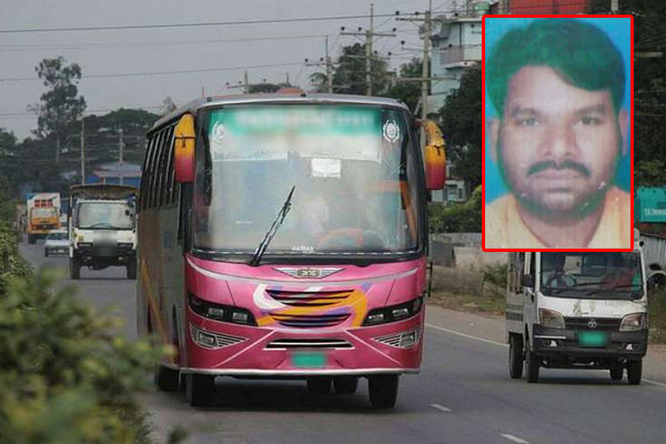 যাত্রী পিষে মারার মামলায় বাস চালকসহ আটক ২