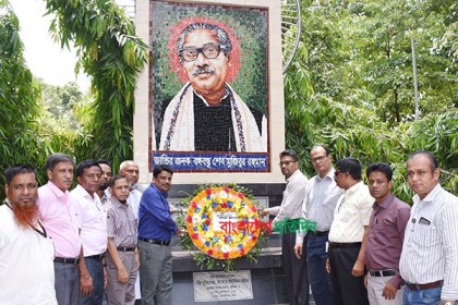 কুমিল্লা শিক্ষাবোর্ডের নতুন চেয়ারম্যান-সচিবের যোগদান 
