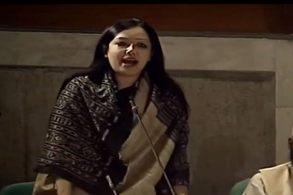 প্রথম দিন সংসদে এসে যা বললেন রুমিন ফারহানা 
