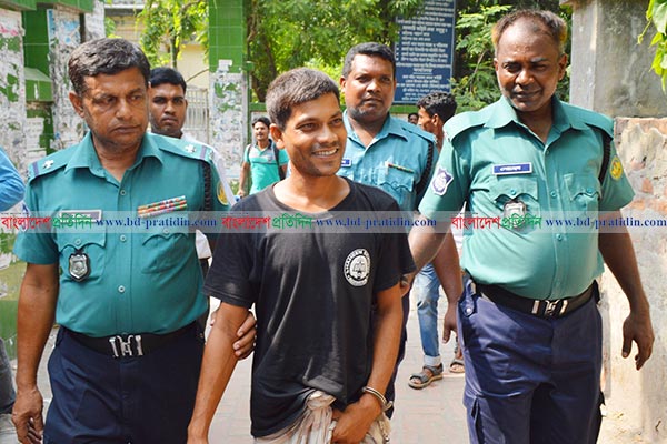 খালাস পেলেন পুলিশের 'ভুলে' জেল খাটা সেই সজল, ওসিকে শোকজ
