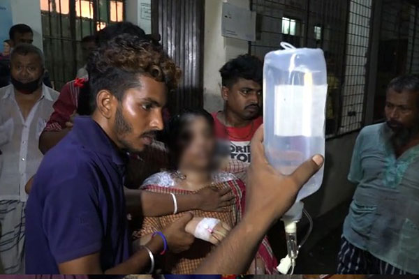 নরসিংদীতে কলেজছাত্রীর গায়ে আগুন: যুবক আটক