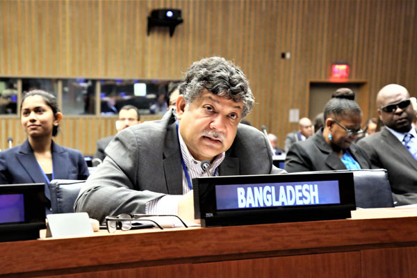 বাংলাদেশ জাতীয় জীবনে প্রতিবন্ধীদের অন্তর্ভুক্তি নিশ্চিত করছে 